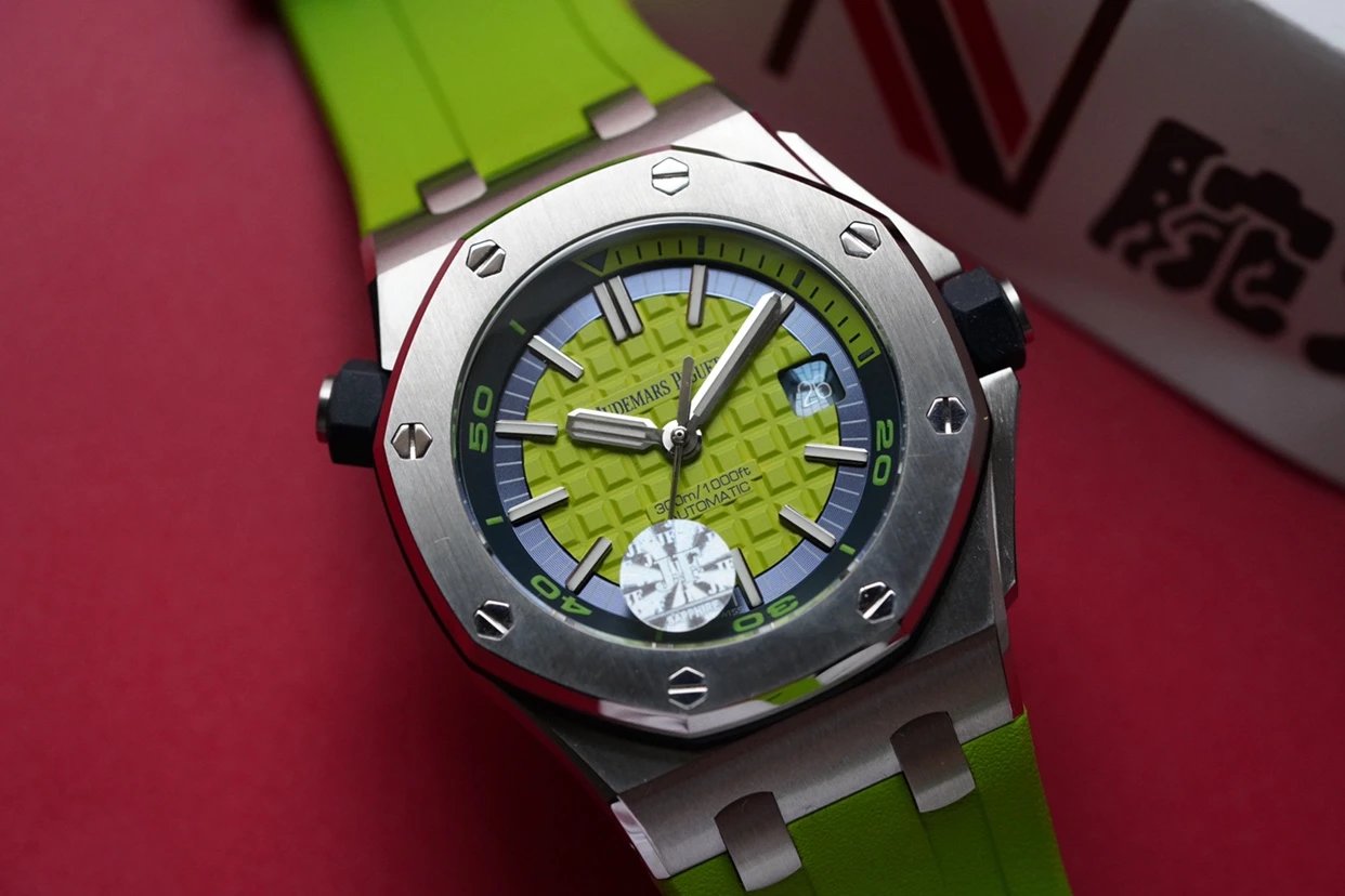 JF愛彼15710皇家橡樹離岸型彩色繫列綠盤橡膠錶帶男士機械手錶￥3480-精仿愛彼