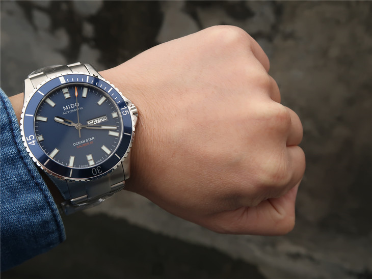 一比一高仿美度領航者M026.430.11.041.00 男士自動機械鋼帶手錶￥2980-精仿美度