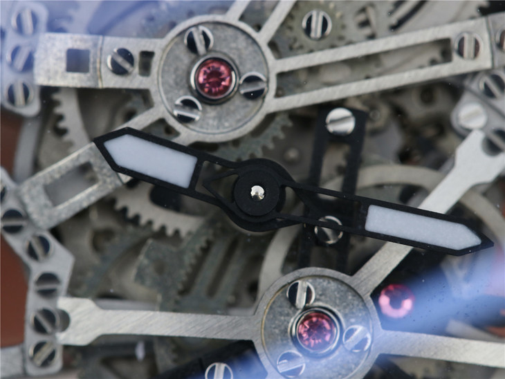 法蘭克穆勒全新Vanguard Skeleton鏤空錶橋經精心設計以突出腕錶的結構男士腕錶￥3480-精仿法蘭克穆勒