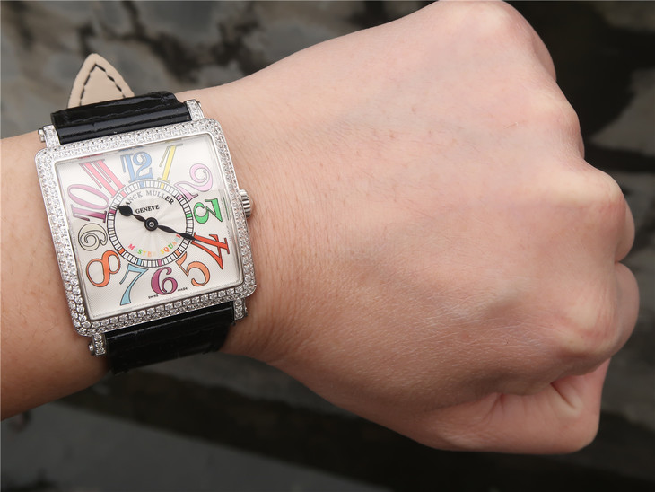 Z6法蘭克穆勒Master Square 繫列女士腕錶 黑色皮帶錶￥3180-精仿法蘭克穆勒